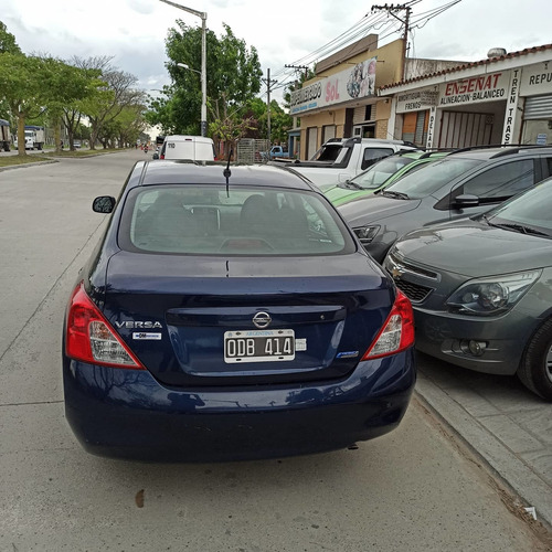 Nissan Versa 1.6 Advance Mt 2014