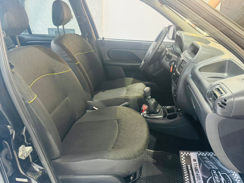 Renault Clio 1.0 16v Expression Hi-power 5p