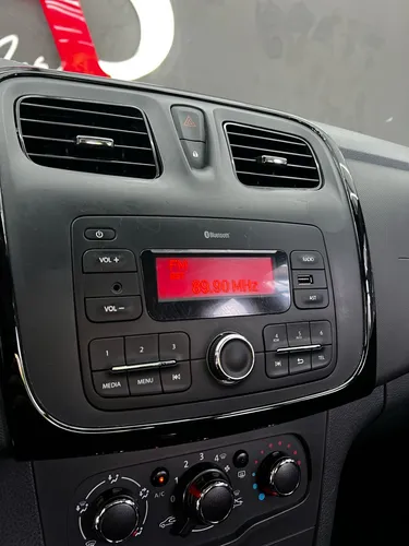 Renault Logan 1.6 Life