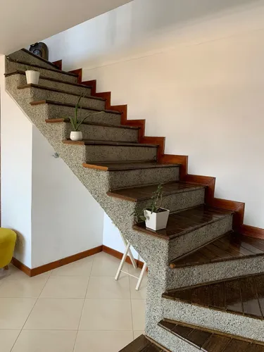 Vendo Lindo Apartamento Dúplex En La Loma De Los Bernal