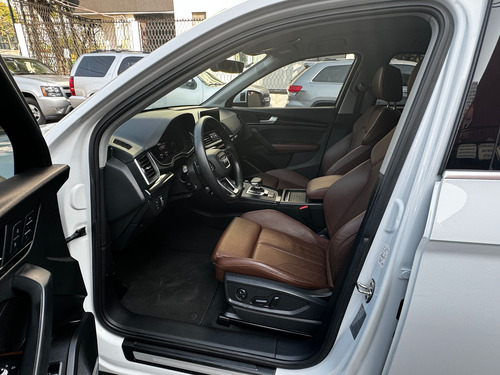 Audi Q5 2.0 L Security