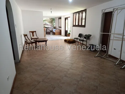 Se Vende Casa En Prados Del Este