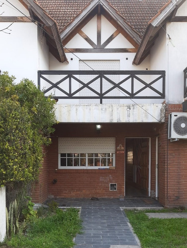 Venta De Dúplex En Barrio Privado Los Robles