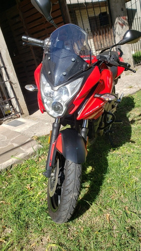 Bajaj Rouser As 200