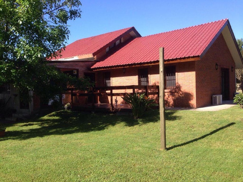 Casa De 3 Dormitorios En Punta Del Este, Jardines De Córdoba