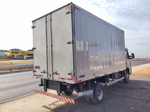 Vw 11180 Delivery Prime 2022 Com Bau De 4,80 Mtrs Isolado