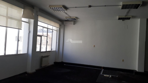 Imagen 6 de 12 de Oficina Ciudad Vieja Alquiler, Rincon Y Misiones, Buen Metraje, 1 Oficina,1 Privado, 3 Baños