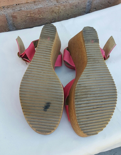 Sandalias Con Plataforma Simil Corcho Coral