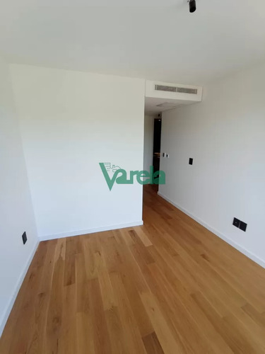 Venta Apartamento, Carrasco Norte, 3 Dorm Con Las Mejores Terminaciones Y Servicios!!!!!