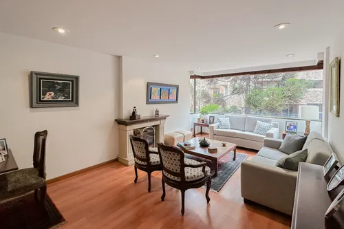Apartamento En Venta En Los Rosales. Cod V7092