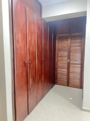 Fabiana Lecheria Alquiler 80 M2