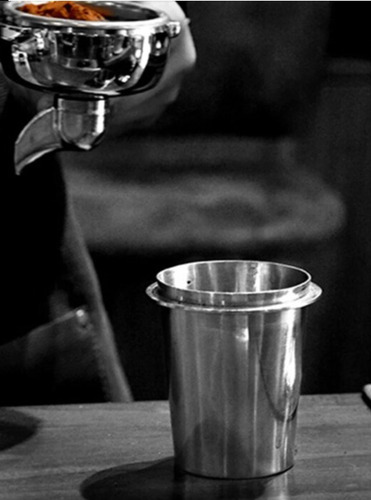Imagen 7 de 10 de Vaso Dosificador Acero Inoxidable Barista 51mm P/ Molinillo
