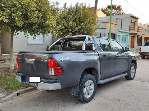 Toyota -hilux - 4x4 - Sr - 2020