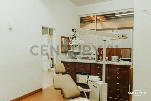 Dos Locales Comerciales En Venta - Pinamar Centro - Galeria Pinacom - Costa Alantica