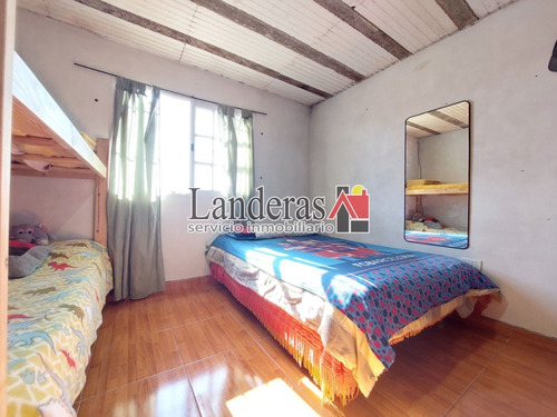 Imagen 8 de 19 de Venta En Block - Dos Casas 3 Amb. - Sobre Lote Propio.