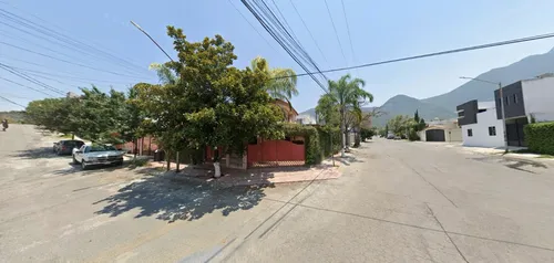 Casa Con Excelente Ubicacion Cerca De Universidad Tecmilenio