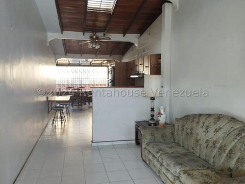 Milagros Inmuebles Casa Venta Cabudare Lara Las Mercedes Economica Residencial Economico  Rentahouse Codigo Referencia Inmobiliaria N° 24-14851