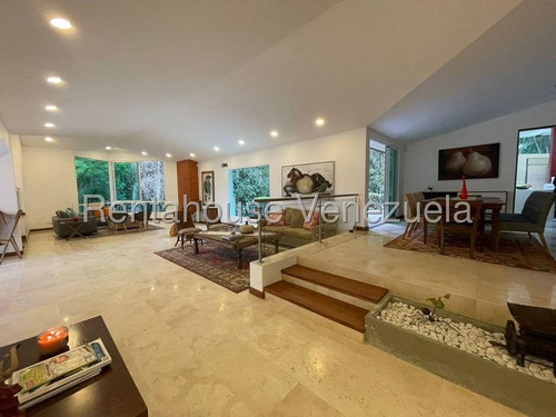 Casa En Venta En Alto Hatillo Remodelada Piscina Caracas Casas Angela Tochon