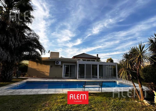 Casa De 4 Ambientes En Alquiler Anual En Canning | Barrio Malibu