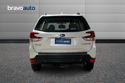 Subaru (in) 2.0 Dynamic Es At 4x4 5p
