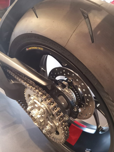 Ducati Streetfighter V4s