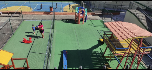 Vendo Apartamento Com Piscina