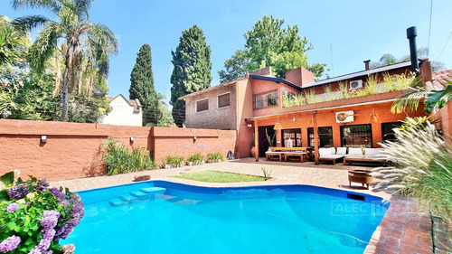 Casa Remodelada En Venta En Punta Chica, San Fernando