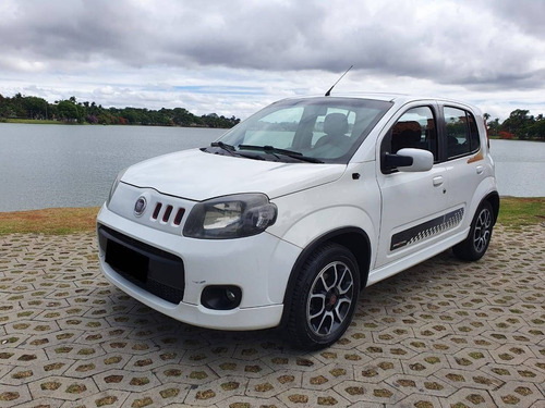 Fiat Uno 1.4 Evo Sporting 8v Flex 4p Manual