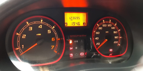 Imagen 9 de 15 de Renault Sandero 2013 Stepway 1.6 Privilege Plus 105cv
