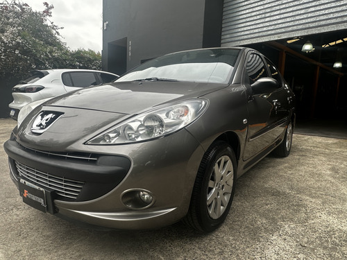 Peugeot 207 1.6 Feline 106cv