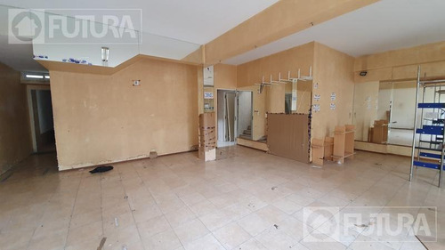 Imagen 29 de 29 de Gran Local En Venta Con Potencial Institucional O De Viviendas