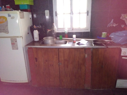 Imagen 4 de 14 de Casa Para 2 Familias En Venta En Isidro Casanova
