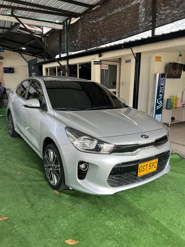 Kia Rio 1.4 Vibrant At