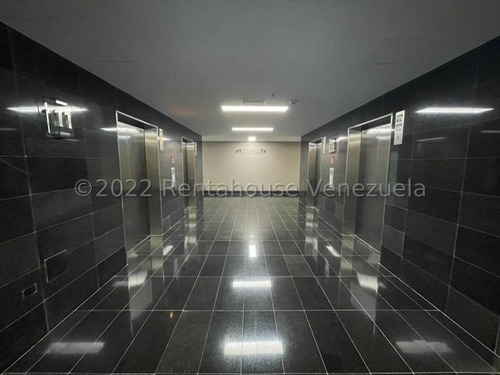 Imagen 2 de 13 de Oficina En Alquiler Las Mercedes 22-18634 Yg 0412-020-63-93