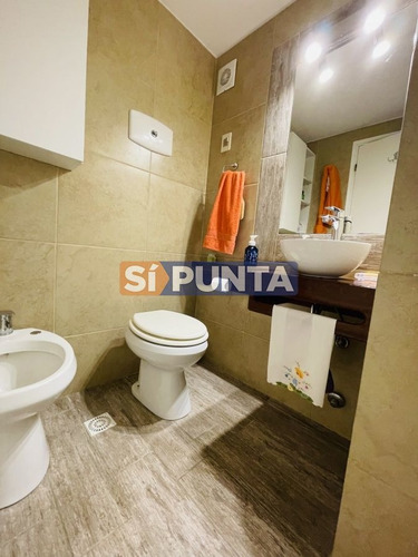 Imagen 13 de 26 de Excelente Apartamento Reciclado En Parada 1 Brava