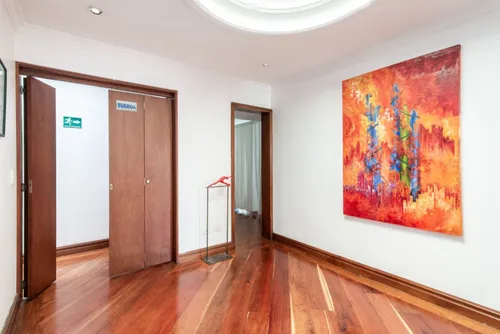 Casa En Venta En Santa Paula. Cod V4385
