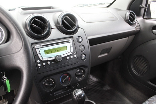 Ford Fiesta Ambiente Plus Mp3 2011 La Plata 396