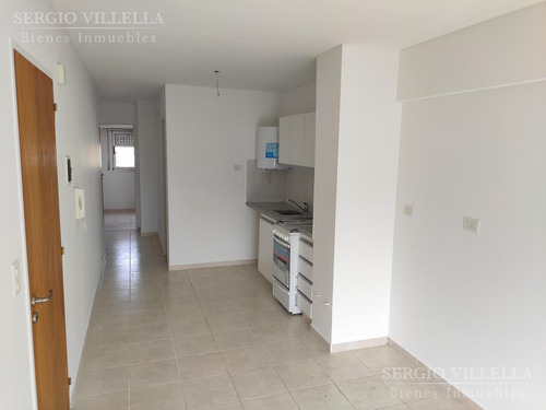 Imagen 4 de 12 de Pte. Roca Al 1400 - Departamento De Un Dormitorio En Venta - Rosario