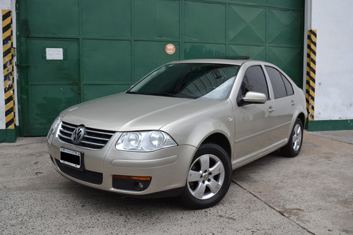 Volkswagen Bora 2.0 Trendline 115cv 2013 / Impecable