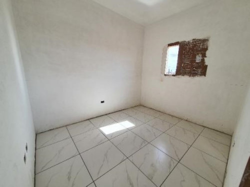 Imagem 5 de 14 de Casa Com Piscina, 2 Quartos, Lado Praia, Aceita Financiamento Bancário!