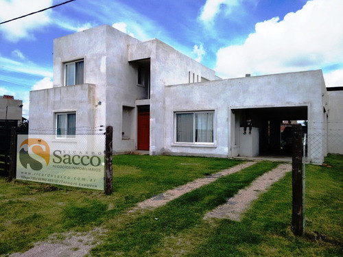 Casa En Venta B° Parque Don Felipe De #trenquelauquen