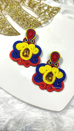 Zarcillos En Soutache 