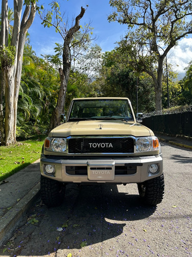Imagen 3 de 10 de Toyota Land Cruiser 71 (machito 2 Puertas) 2022