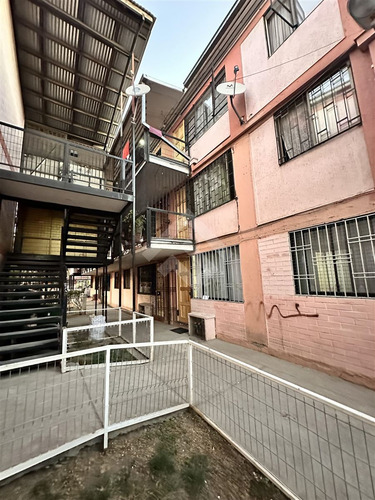 Departamento En Venta De 3 Dorm. O Local En Maipú