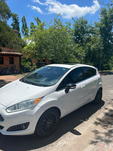 2016 Ford Fiesta 1.6l Titanium Powershift