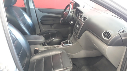 Imagem 14 de 15 de Ford Focus Sedan 2011 2.0 Ghia Flex 4p