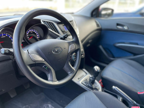 Imagem 10 de 11 de Hyundai Hb20 Comf 1.6