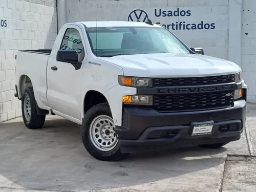 Chevrolet Silverado 4.3 V6 1500 WT Cabina Regular 4x2 At
