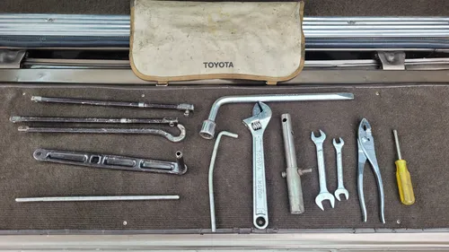 Toyota Land Cruiser Fj62 Versión Gx