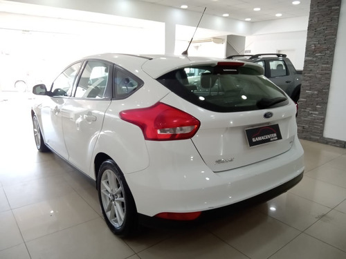 Imagen 4 de 25 de Ford Focus Se Mt